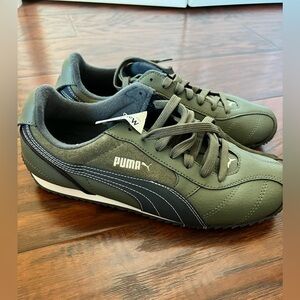Puma Men’s shoes Green (men’s 7)